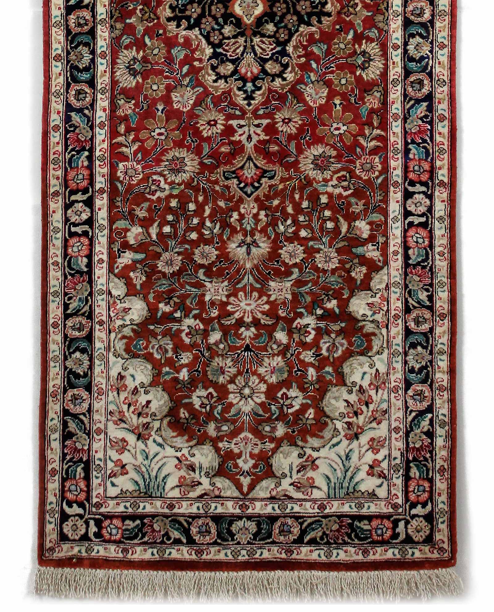 was verkoudheid piramide Perzisch tapijt Ghoum zijde 11737 | Iranian Carpet